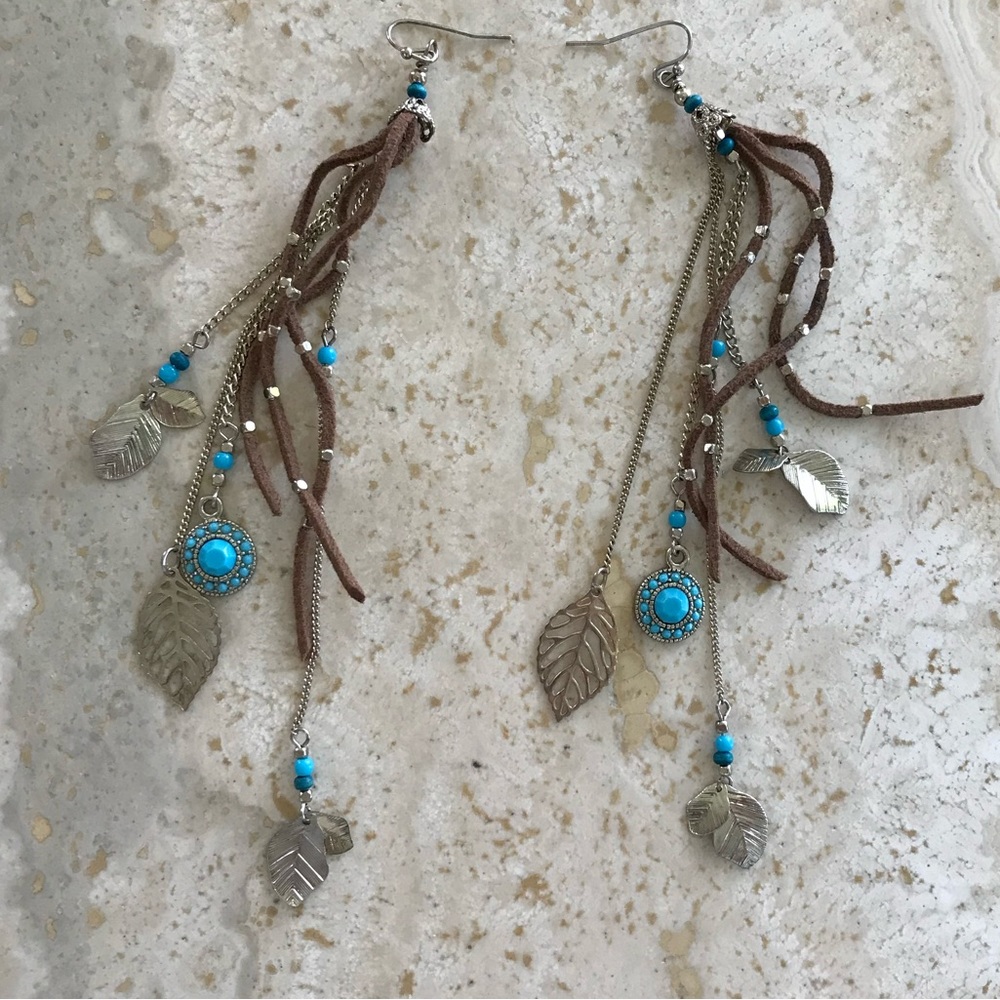 CUTE FAUX TURQUOISE AND LEATHER STRIP EARRINGS WITH BEADS